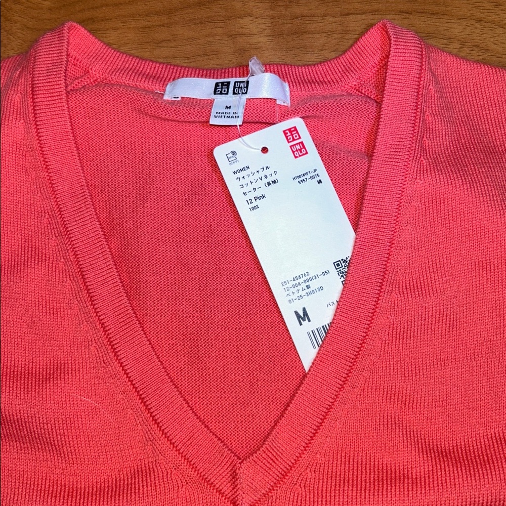 NWT Uniqlo Japan 100% Cotton Coral V-Neck Sweater - Picture 2 of 10